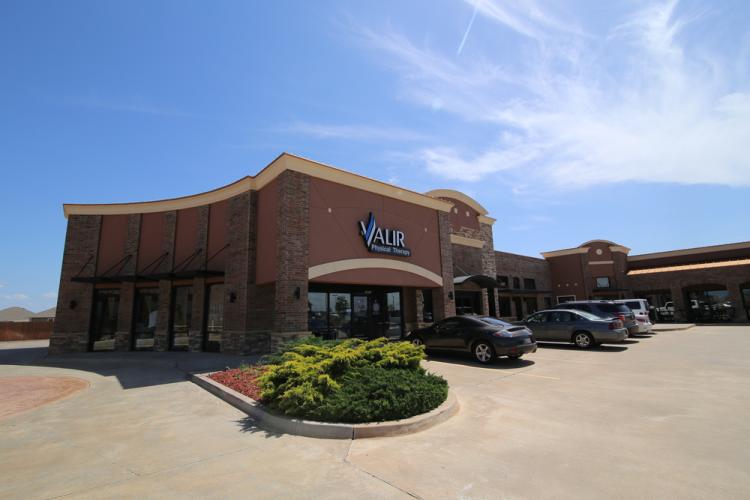 Colony Pointe Plaza retail space for lease in Piedmont (OKC Metro) exterior photo