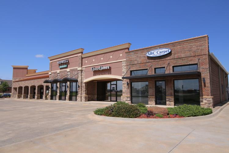 Colony Pointe Plaza retail space for lease in Piedmont (OKC Metro) exterior photo