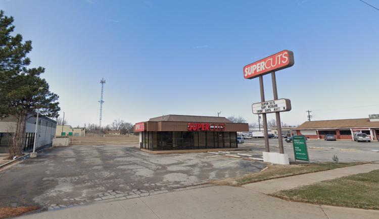 freestanding salon barbershop building for lease In Midwest City, OK exterior photo