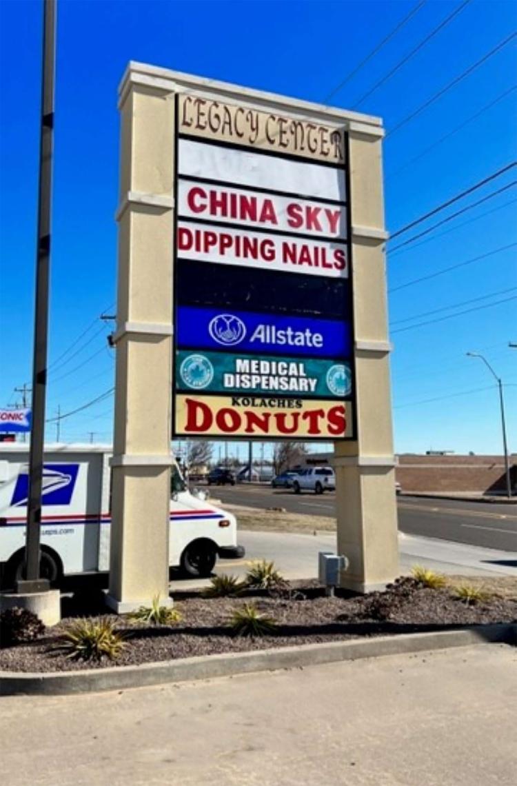 Legacy Center retail space for lease Midwest City, Ok exterior pylon