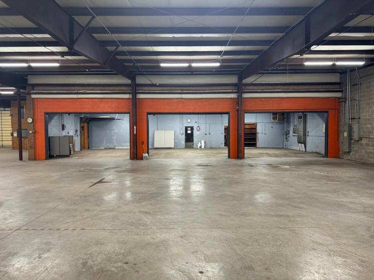 Industrial For Sale - 1711 N Sheridan - Warehouse