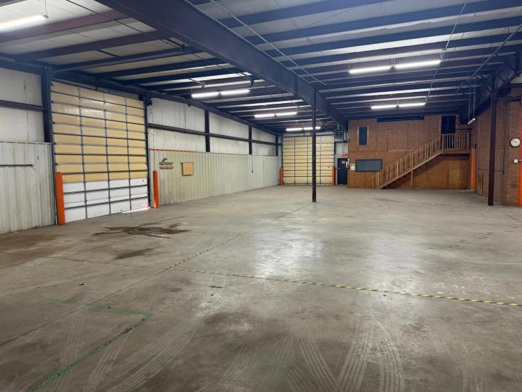 Industrial For Sale - 1711 N Sheridan - Warehouse