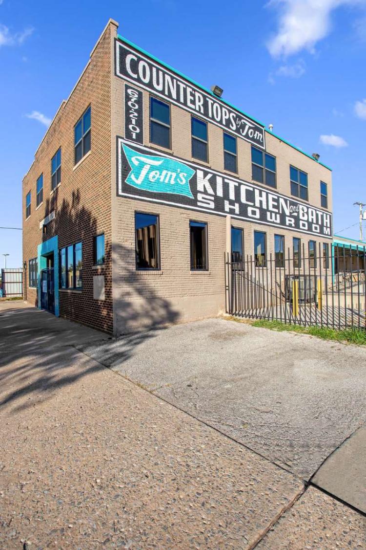 West Downtown Showroom/Warehouse for sale Oklahoma City, OK exterior photo
