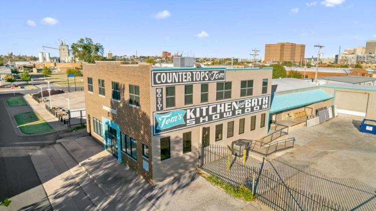 West Downtown Showroom/Warehouse for sale Oklahoma City, OK exterior photo3