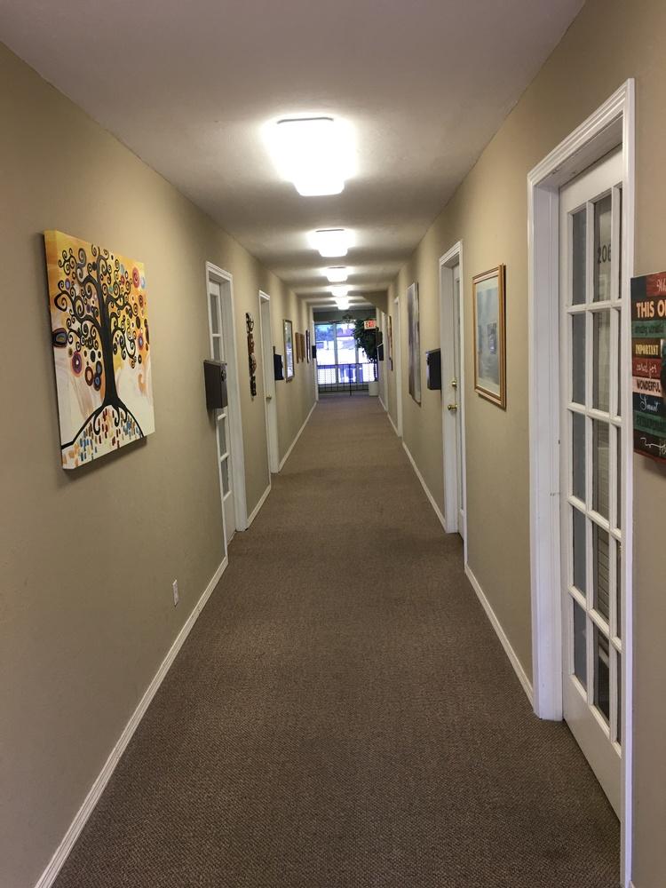 4500 N Classen Interior Hall