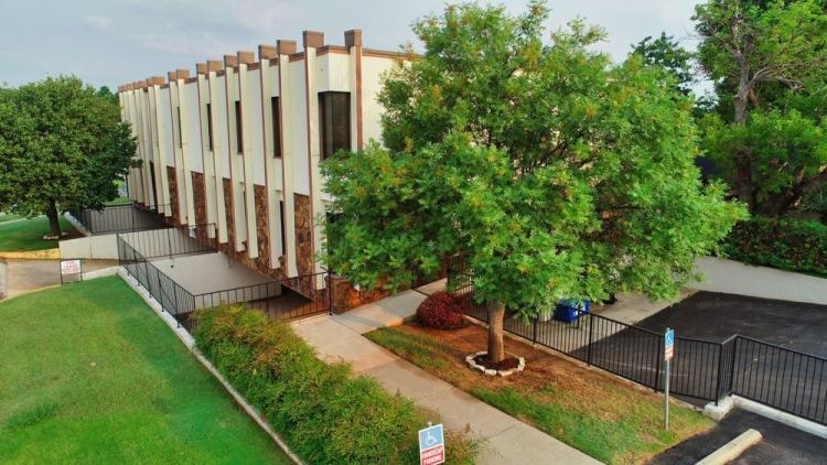 4500 N Classen Exterior