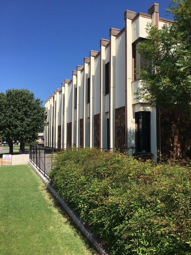 4500 N Classen Exterior