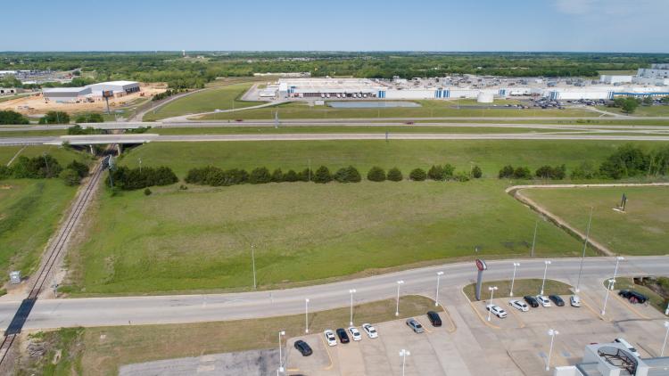 retail land for sale Ardmore, OK aerial