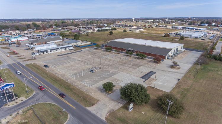 mixed use, retail, office, specialty building for sale, Durant, OK - exterior photo