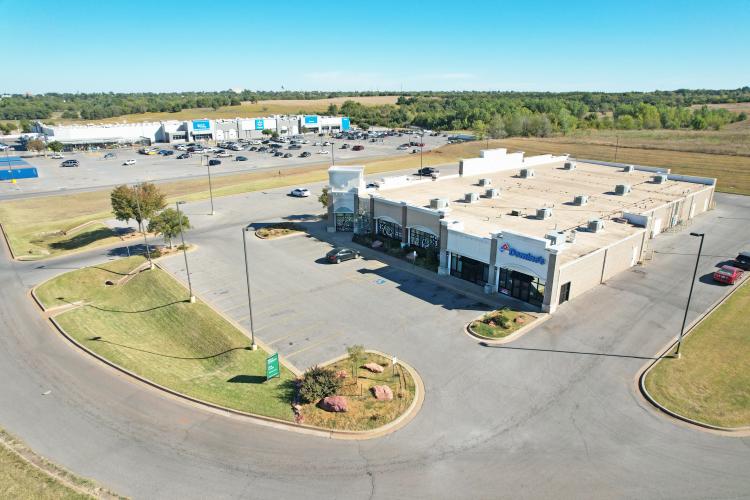 First Capitol Square shopping center in Guthrie, Ok