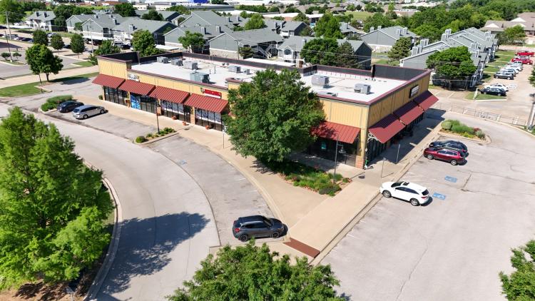 retail strip center property for sale Edmond, OK exterior photo