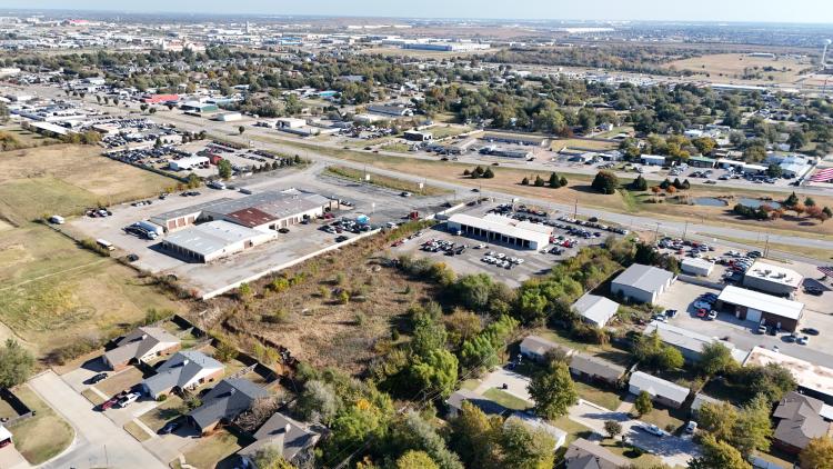 former auto dealership for sale Moore, OK aerial