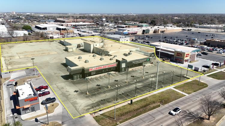 retail/automotive property for sale, Norman, OK aerial view