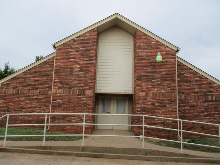 Former Specialty Hospital - for sale Edmond, OK exterior photo5