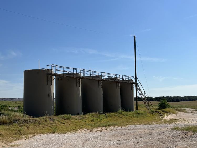industrial property for sale Dove, OK exterior photo