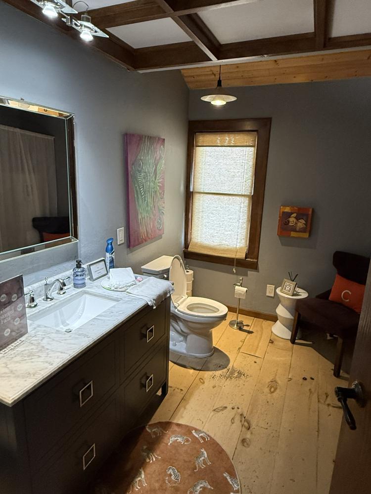 retail, service office building for sale north Oklahoma City, interior photo