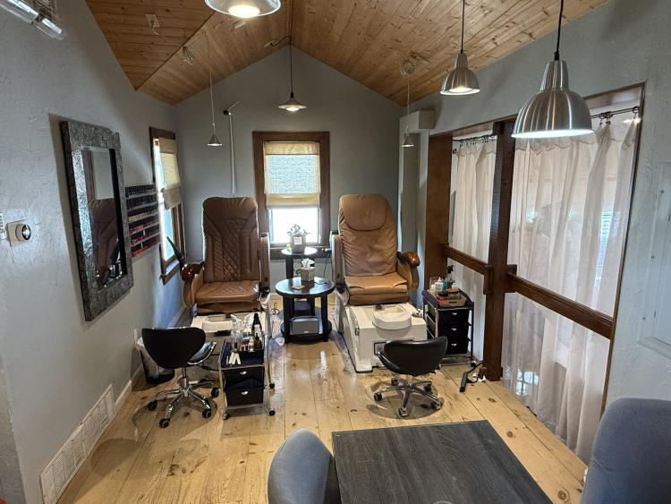 retail, service office building for sale north Oklahoma City, interior photo