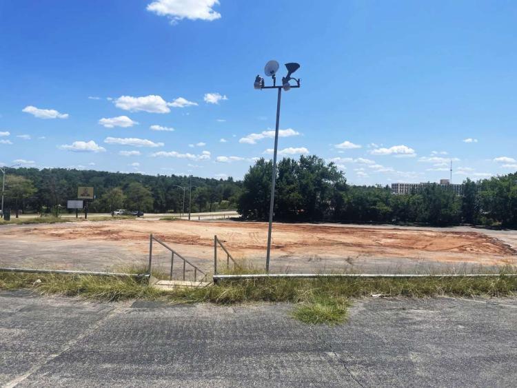 Pad Site for Sale N Lincoln Blvd, Oklahoma City, OK