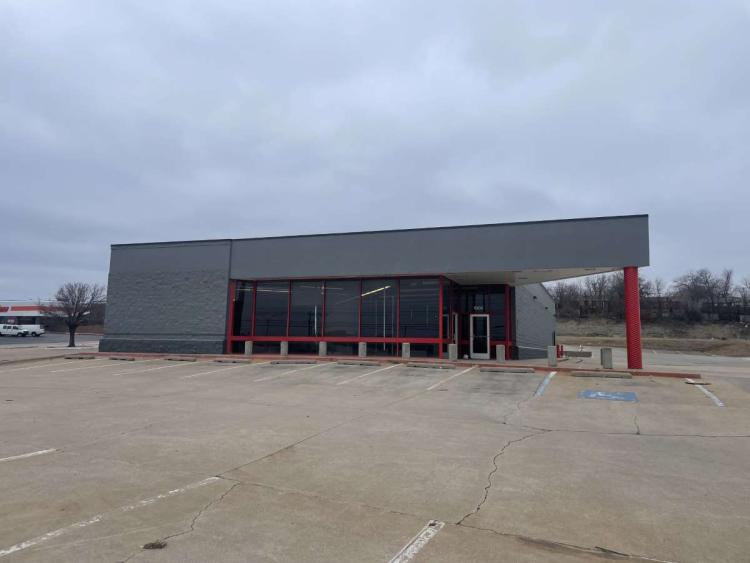 freestanding retail building for sale, tulsa, Ok exterior photo