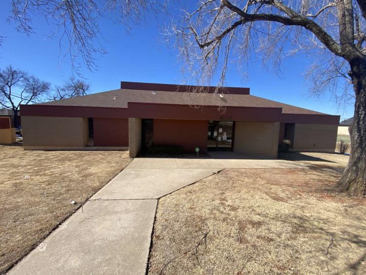 Office building for sale NE Oklahoma City, OK exterior photo