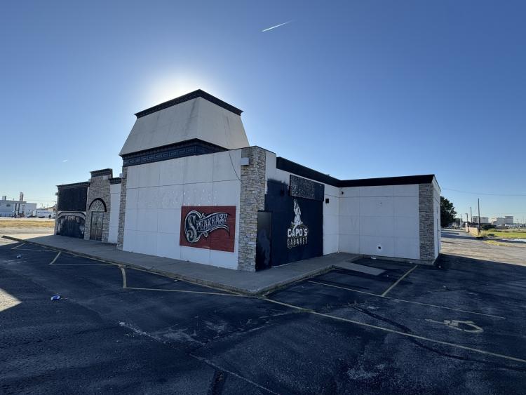 restaurant-night club freestanding building for sale Oklahoma City, Ok exterior photo