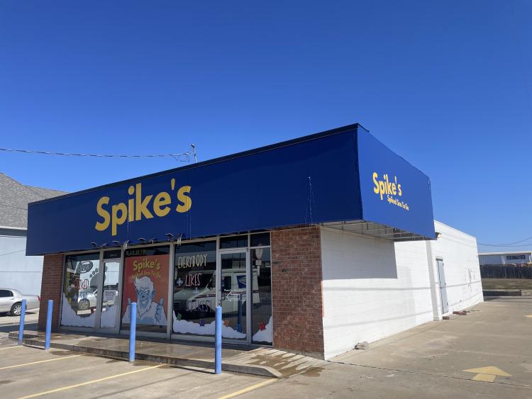 retail freestanding building for lease or sale, Midwest City, OK