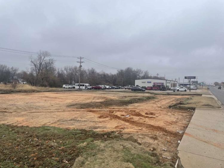 Former Sonic freestanding retail Land For Sale Muskogee, OK photo of lot after torn down building
