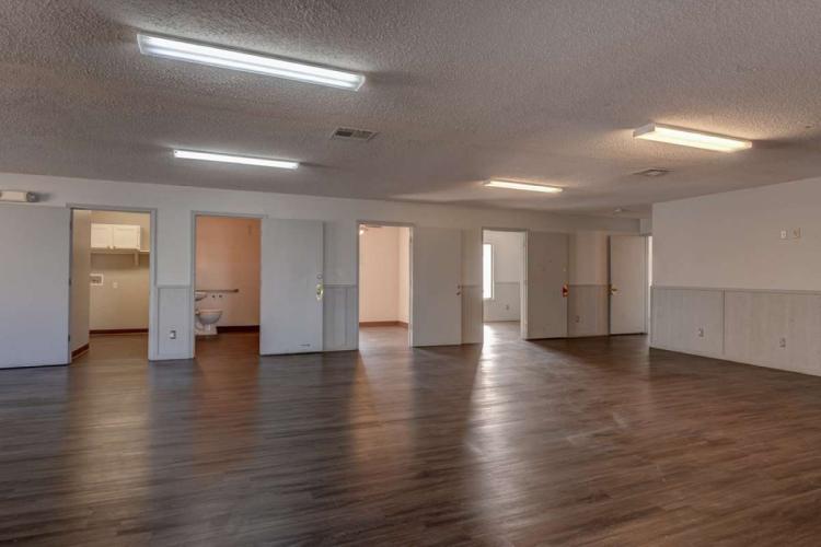 101 - 105 E 32nd Ave, Stillwater Multi Family or convert to office property for sale interior photo