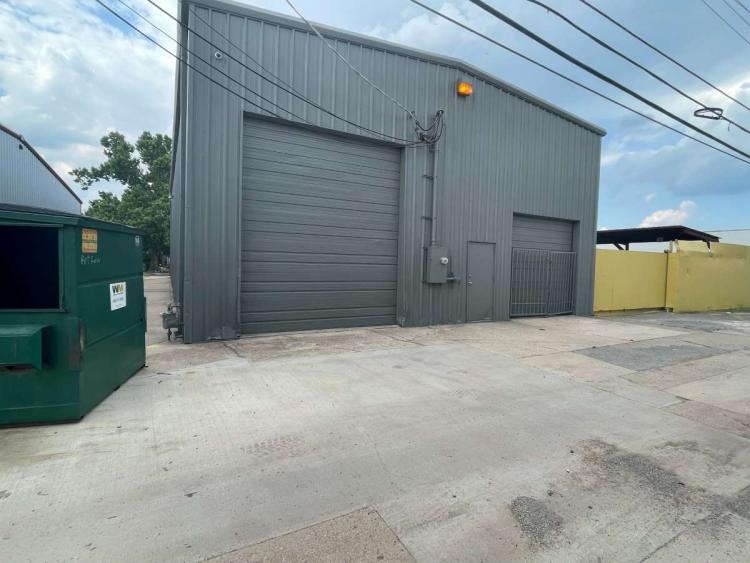 Warehouse & Enclosed Yard for sale, Oklahoma City, OK exterior photo
