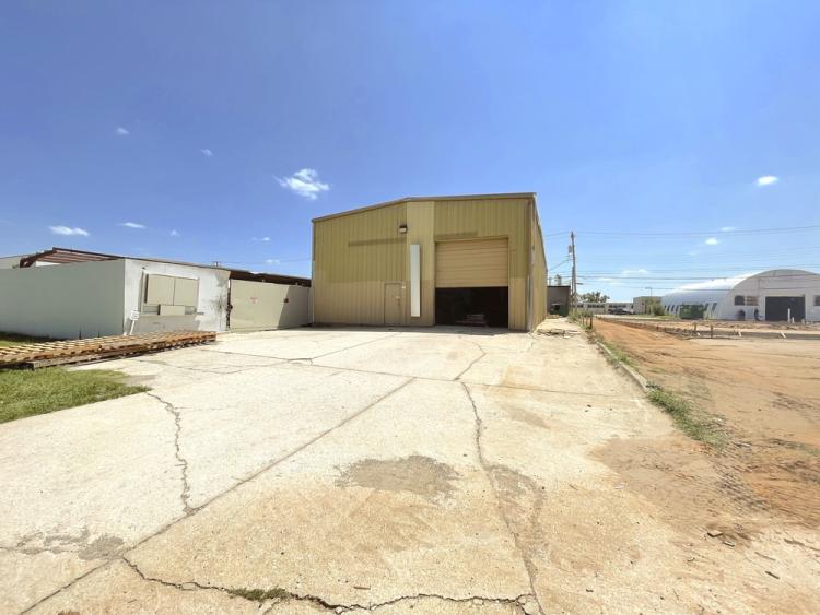 Warehouse & Enclosed Yard for sale, Oklahoma City, OK exterior photo