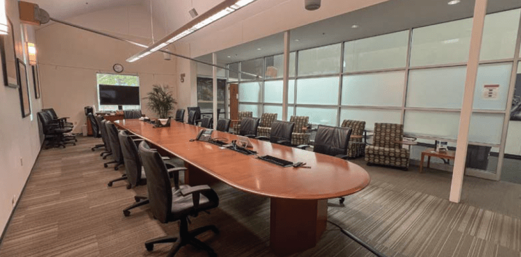 Quail Commerce Center