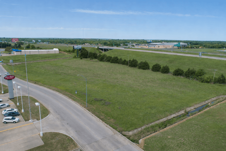 retail land for sale Ardmore, OK aerial