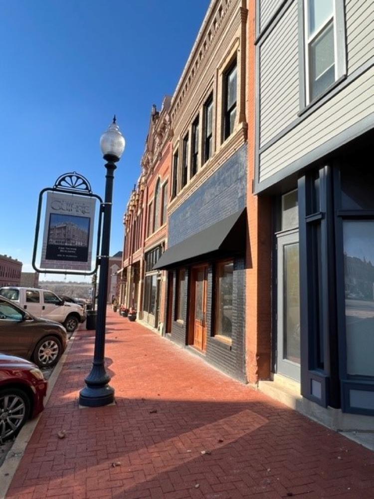 retail - office building for sale, Guthrie, OK exterior photo2