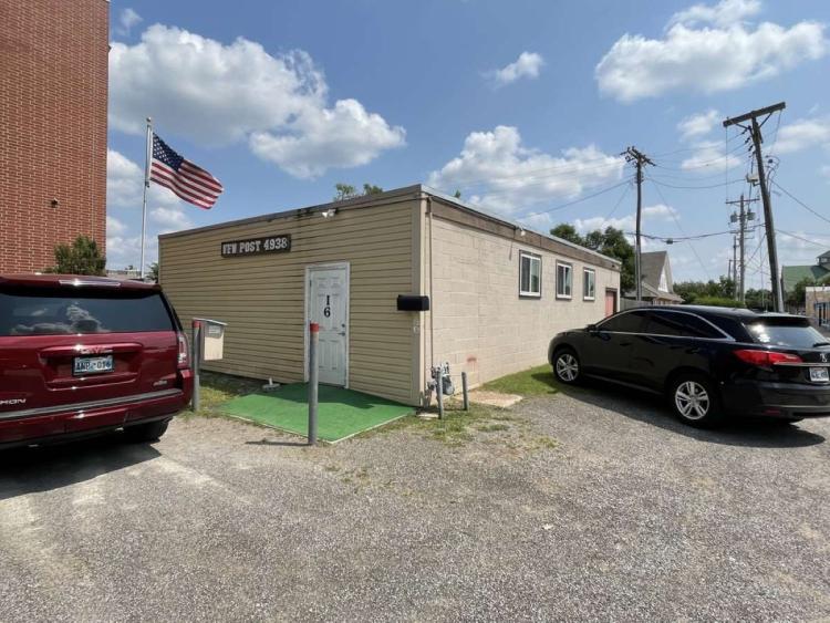 building for sale as retail, office or other use, Edmond, Ok exterior photo of front of building