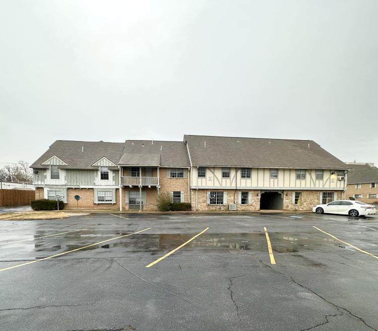 London Square Apartments