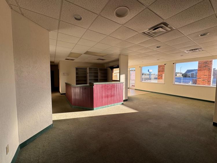 retail strip center for sale Yukon, OK interior photo of suite 48