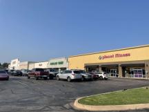retail space for lease NW expressway, Oklahoma City, Ok exterior west bldg